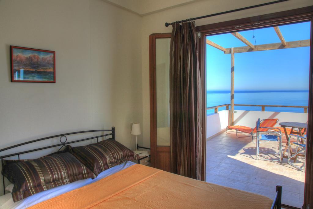Anemos-Halcyon-Eirene Villa Mokhlos Rum bild